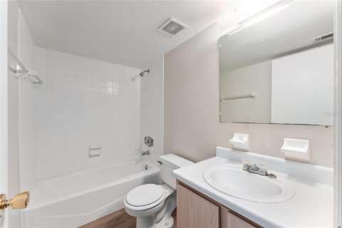 Copropriété à vendre à Gainesville, Floride: 2 chambres, 82.5 m2 № 2208969 - photo 17
