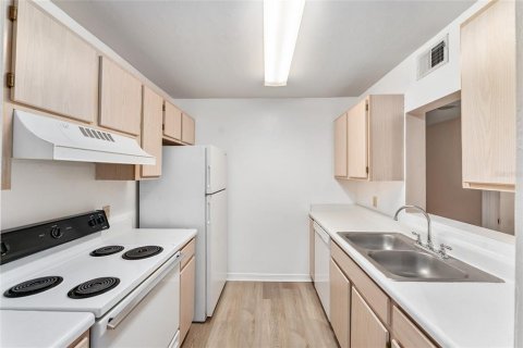 Copropriété à vendre à Gainesville, Floride: 2 chambres, 82.5 m2 № 2208969 - photo 8