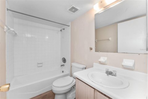Copropriété à vendre à Gainesville, Floride: 2 chambres, 82.5 m2 № 2208969 - photo 13