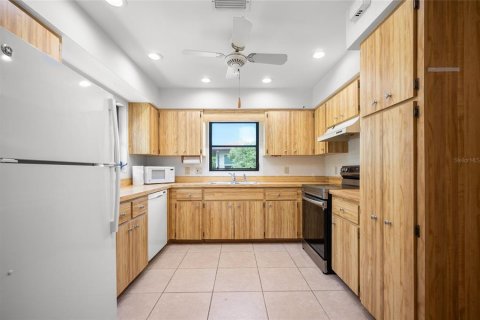 Copropriété à vendre à Englewood, Floride: 2 chambres, 132.94 m2 № 2202988 - photo 10