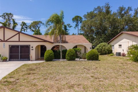 Condo in Englewood, Florida, 2 bedrooms № 2202988