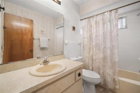 Copropriété à vendre à Englewood, Floride: 2 chambres, 132.94 m2 № 2202988 - photo 17
