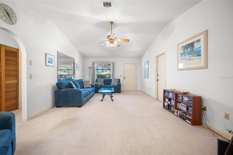 Copropriété à vendre à Englewood, Floride: 2 chambres, 132.94 m2 № 2202988 - photo 5