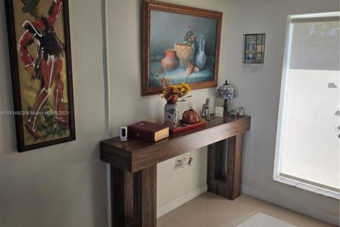 Villa ou maison à vendre à Miramar, Floride: 2 chambres, 122.17 m2 № 1970512 - photo 11