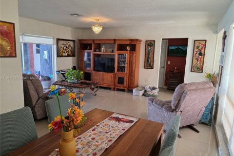 Villa ou maison à vendre à Miramar, Floride: 2 chambres, 122.17 m2 № 1970512 - photo 10