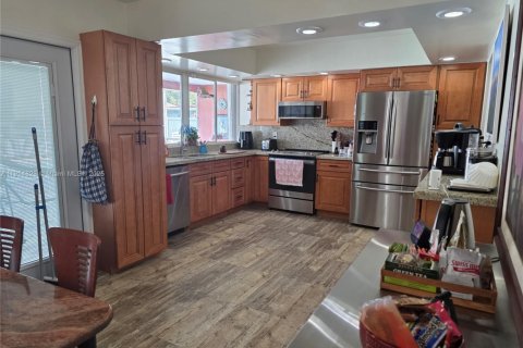 Villa ou maison à vendre à Miramar, Floride: 2 chambres, 122.17 m2 № 1970512 - photo 20