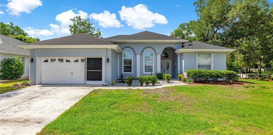 Casa en Ocala, Florida 2 dormitorios, 158.12 m2 № 2234342
