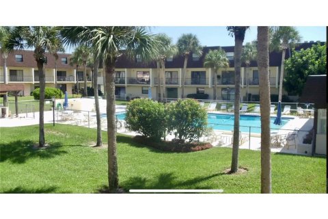 Condominio en alquiler en Indialantic, Florida, 2 dormitorios, 111.48 m2 № 1243272 - foto 1