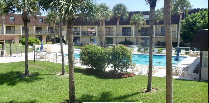 Condominio en Indialantic, Florida, 2 dormitorios № 1243272
