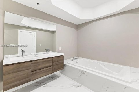 Condominio en venta en Aventura, Florida, 3 dormitorios, 169.08 m2 № 2171023 - foto 4