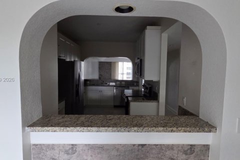 Купить кондоминиум в Дорал, Флорида 3 спальни, 181.16м2, № 2028400 - фото 11