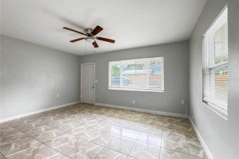 Villa ou maison à louer à New Port Richey, Floride: 2 chambres, 94.76 m2 № 2413682 - photo 3