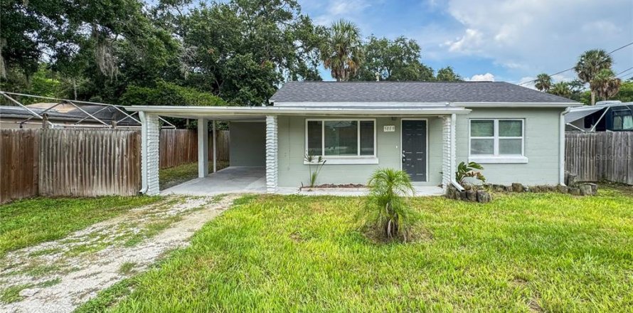 Villa ou maison à New Port Richey, Floride 2 chambres, 94.76 m2 № 2413682