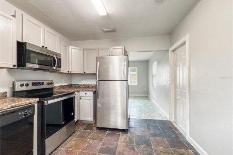 Villa ou maison à louer à New Port Richey, Floride: 2 chambres, 94.76 m2 № 2413682 - photo 8