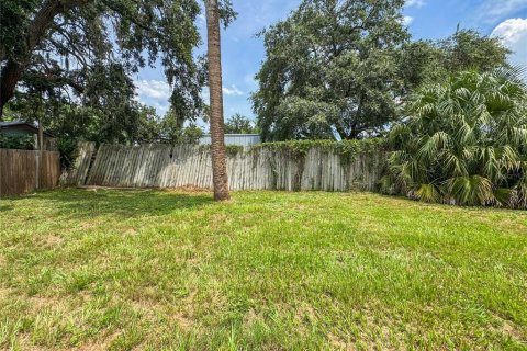 Villa ou maison à louer à New Port Richey, Floride: 2 chambres, 94.76 m2 № 2413682 - photo 17