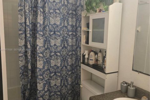 Townhouse in Pompano Beach, Florida 3 bedrooms, 120.31 sq.m. № 2044457 - photo 8