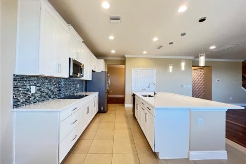 Villa ou maison à louer à Clermont, Floride: 7 chambres, 436.64 m2 № 2412594 - photo 10