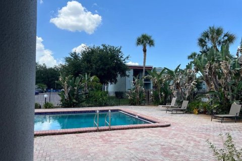 Condo in Tampa, Florida, 1 bedroom  № 2094928 - photo 23