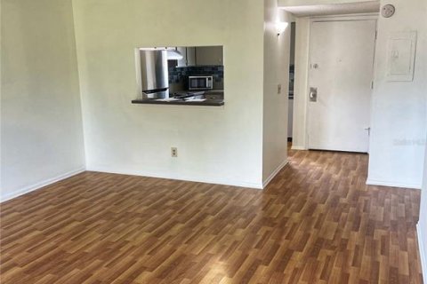 Condo in Tampa, Florida, 1 bedroom  № 2094928 - photo 12