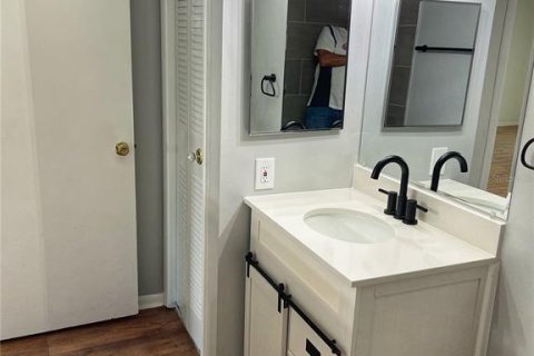 Condo in Tampa, Florida, 1 bedroom  № 2094928 - photo 19