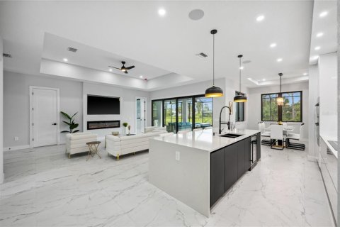 Casa en venta en Rotonda, Florida, 4 dormitorios, 265.42 m2 № 1917609 - foto 7