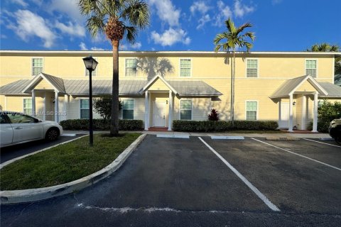 Condo in Riviera Beach, Florida, 3 bedrooms  № 2032763