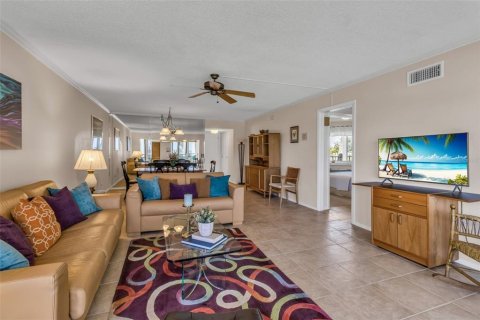 Copropriété à vendre à Longboat Key, Floride: 2 chambres, 121.33 m2 № 2204557 - photo 16