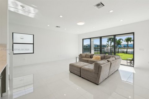 Casa en venta en Palm Beach Gardens, Florida, 5 dormitorios, 344.11 m2 № 2044906 - foto 6