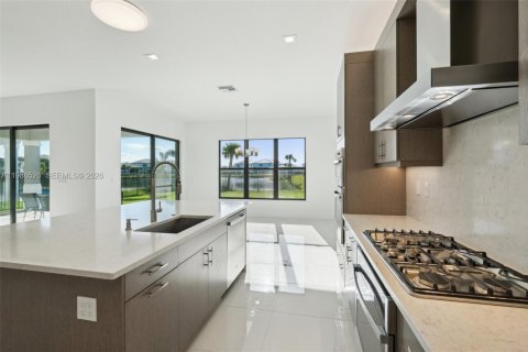 Casa en venta en Palm Beach Gardens, Florida, 5 dormitorios, 344.11 m2 № 2044906 - foto 16