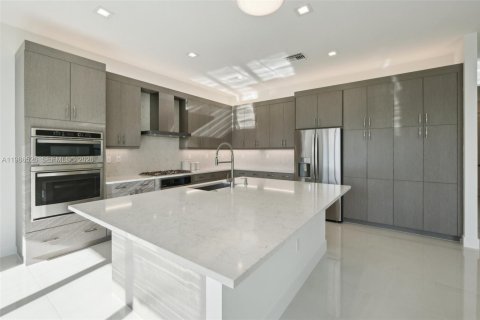 Casa en venta en Palm Beach Gardens, Florida, 5 dormitorios, 344.11 m2 № 2044906 - foto 13