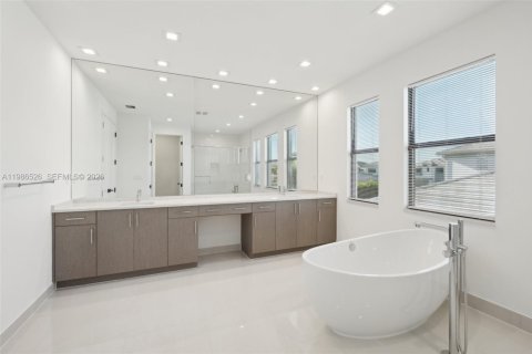 Casa en venta en Palm Beach Gardens, Florida, 5 dormitorios, 344.11 m2 № 2044906 - foto 26