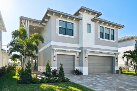 Casa en venta en Palm Beach Gardens, Florida, 5 dormitorios, 344.11 m2 № 2044906 - foto 2