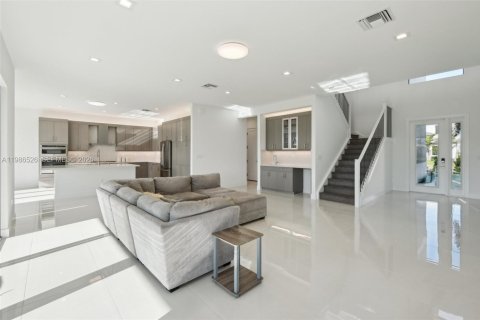 Casa en venta en Palm Beach Gardens, Florida, 5 dormitorios, 344.11 m2 № 2044906 - foto 5