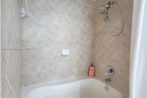 Снять в аренду кондоминиум в Бойнтон-Бич, Флорида 1 спальня, 72.65м2, № 2080782 - фото 14