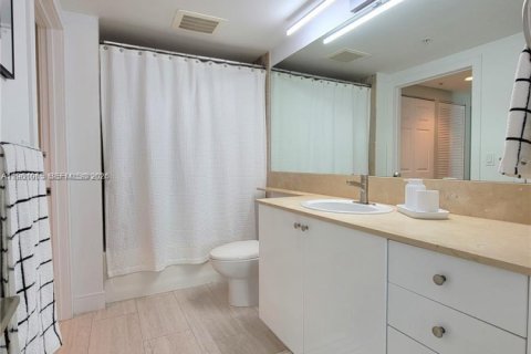 Снять в аренду кондоминиум в Бойнтон-Бич, Флорида 1 спальня, 72.65м2, № 2080782 - фото 13