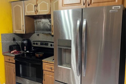 Купить виллу или дом в Майами, Флорида 3 спальни, 168.43м2, № 1999132 - фото 3