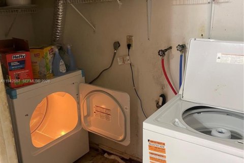 Купить виллу или дом в Майами, Флорида 3 спальни, 168.43м2, № 1999132 - фото 8