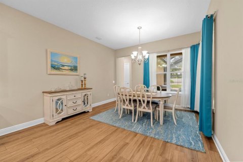 House in Brandon, Florida 4 bedrooms, 315.96 sq.m. № 1837418 - photo 9