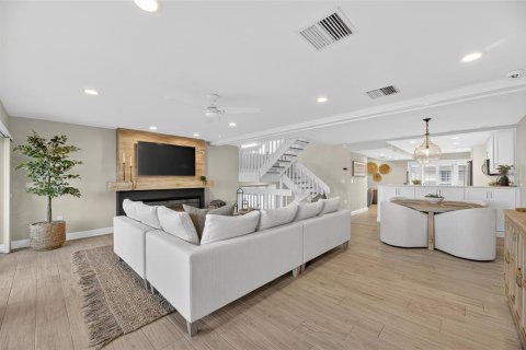 Townhouse in Clearwater, Florida 3 bedrooms, 199.74 sq.m. № 1846903 - photo 20