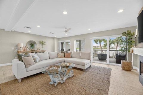 Townhouse in Clearwater, Florida 3 bedrooms, 199.74 sq.m. № 1846903 - photo 21