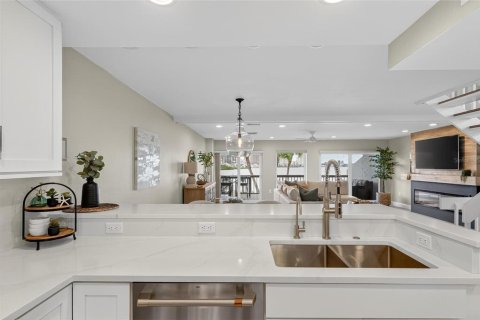Townhouse in Clearwater, Florida 3 bedrooms, 199.74 sq.m. № 1846903 - photo 29