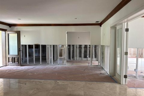 House in Tampa, Florida 3 bedrooms, 210.05 sq.m. № 1876341 - photo 13