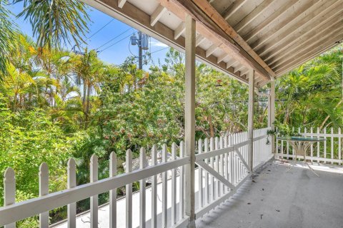 Commercial property in West Palm Beach, Florida 167.97 sq.m. № 2187626 - photo 8