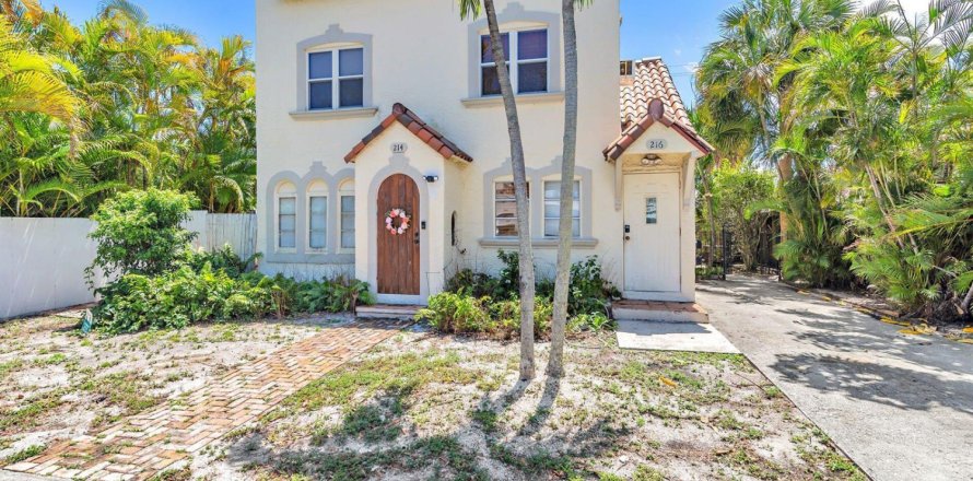Commercial property in West Palm Beach, Florida 167.97 sq.m. № 2187626