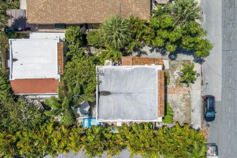 Commercial property in West Palm Beach, Florida 167.97 sq.m. № 2187626 - photo 18