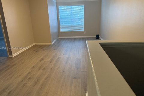 Copropriété à louer à Orlando, Floride: 1 chambre № 1990789 - photo 5