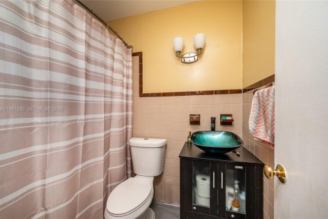 Immobilier commercial à vendre à Miami, Floride № 2051864 - photo 26