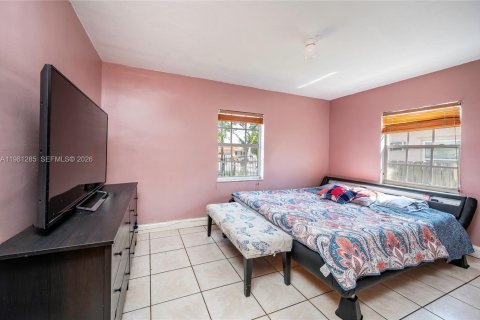 Immobilier commercial à vendre à Miami, Floride № 2051864 - photo 17