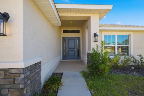 House in Spring Hill, Florida 4 bedrooms, 167.6 sq.m. № 2222445 - photo 3
