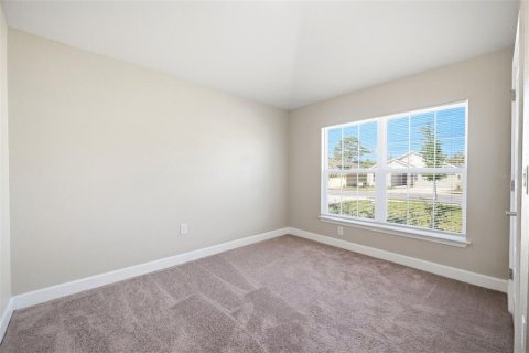 House in Spring Hill, Florida 4 bedrooms, 167.6 sq.m. № 2222445 - photo 5